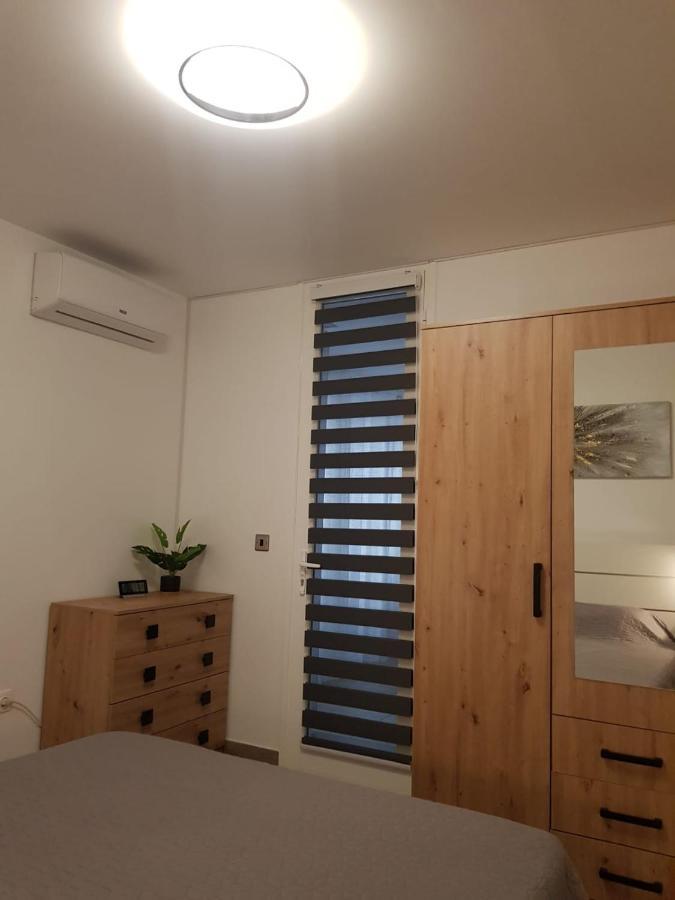 Family Comfortable Apartment Arona  Exteriör bild